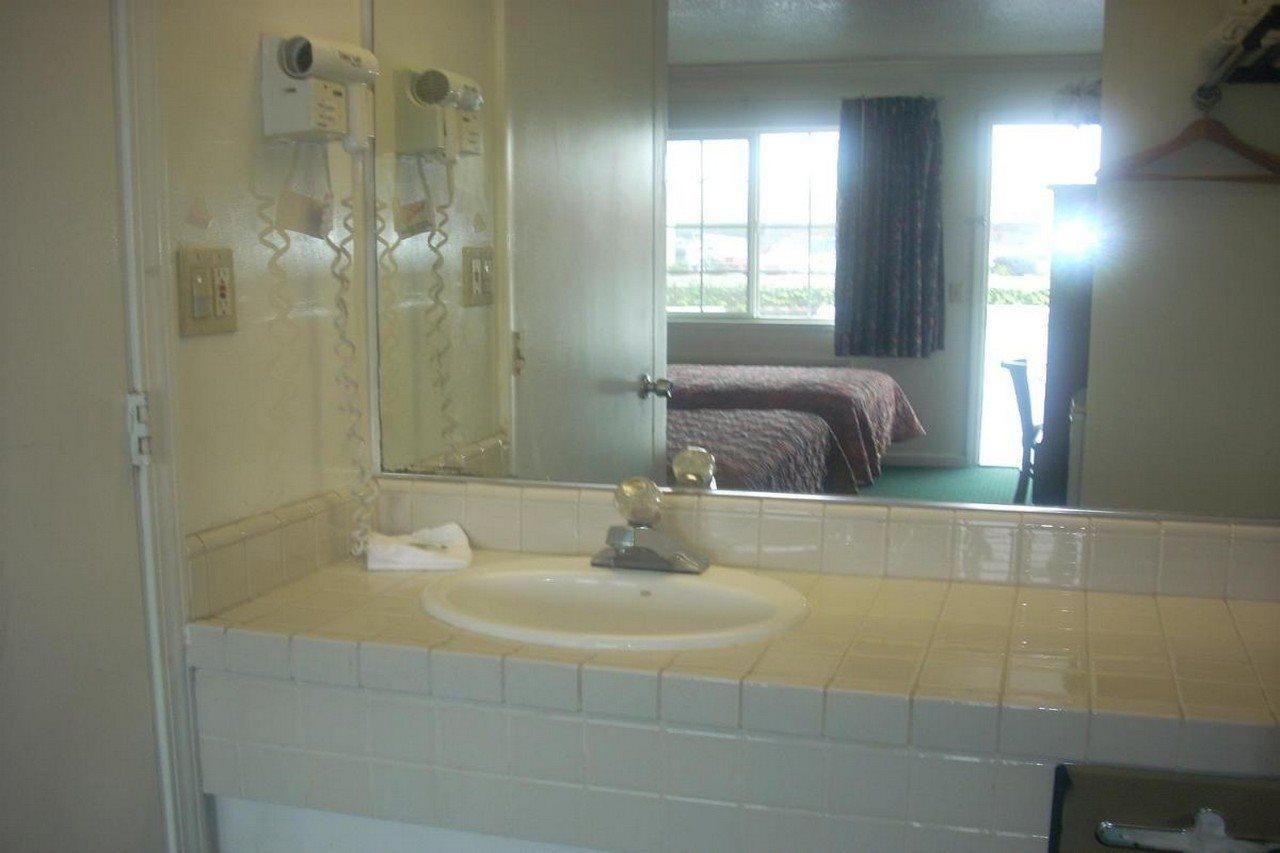 Economy Inn Monterey Seaside Extérieur photo