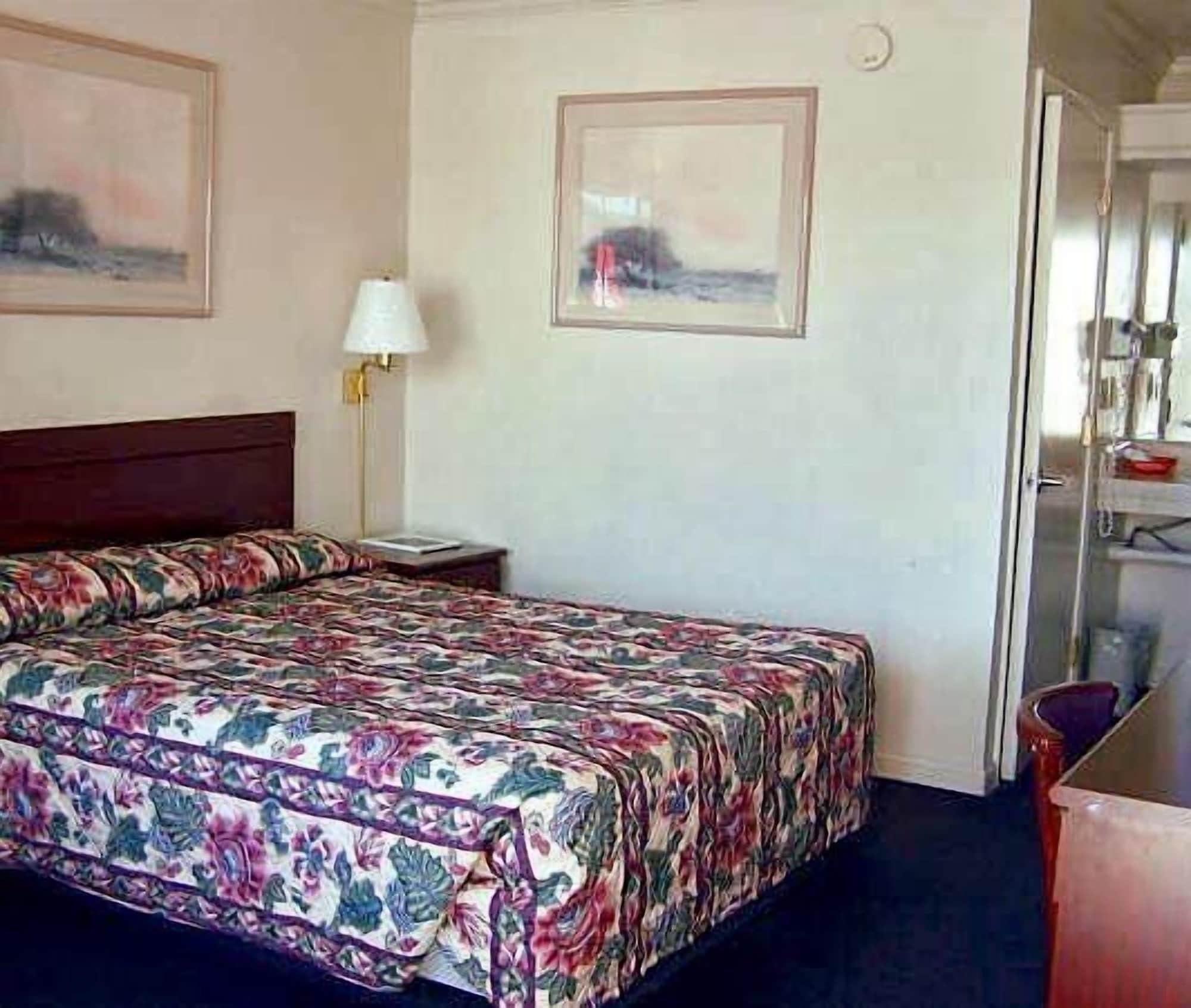 Economy Inn Monterey Seaside Extérieur photo