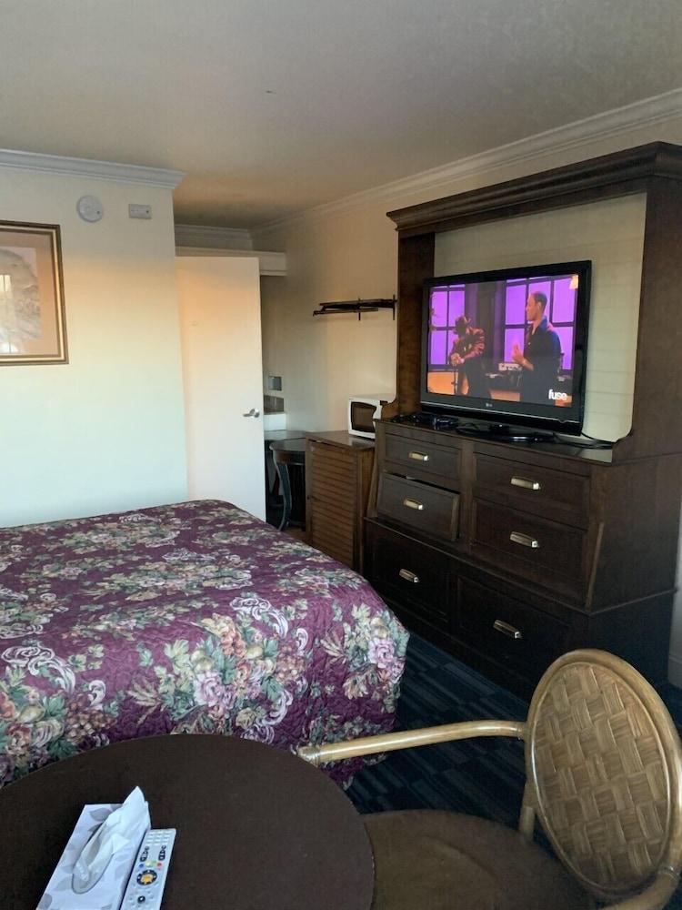 Economy Inn Monterey Seaside Extérieur photo